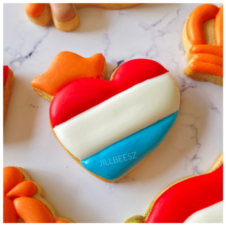 Jillbeesz Heart Crown Cookie Cutter